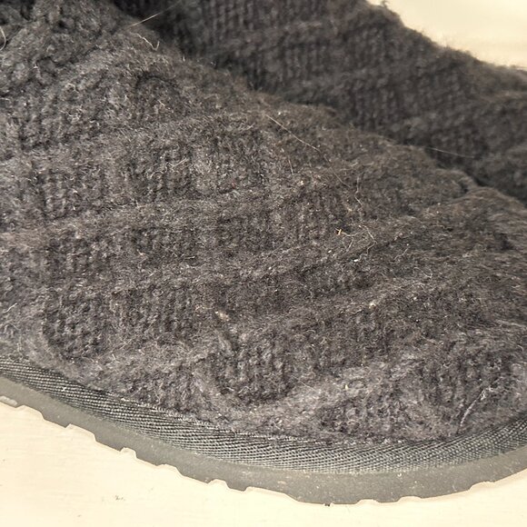 Ugg (3066) Cardy Lattice Knit Black Sweater 3 Button Boots Women Size 8 - Picture 2 of 10